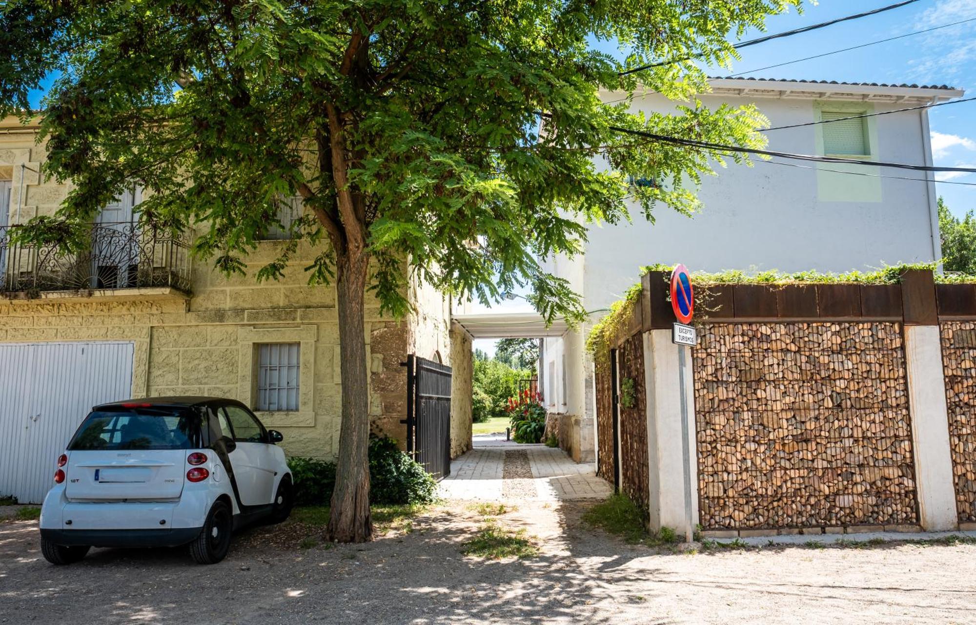 Urunuela, Un Jardin Entre Vinedos En La Rioja *